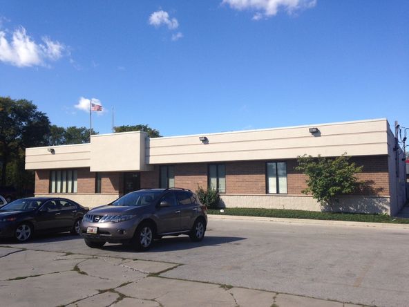 743 N. Pulaski, Chicago, IL 60624